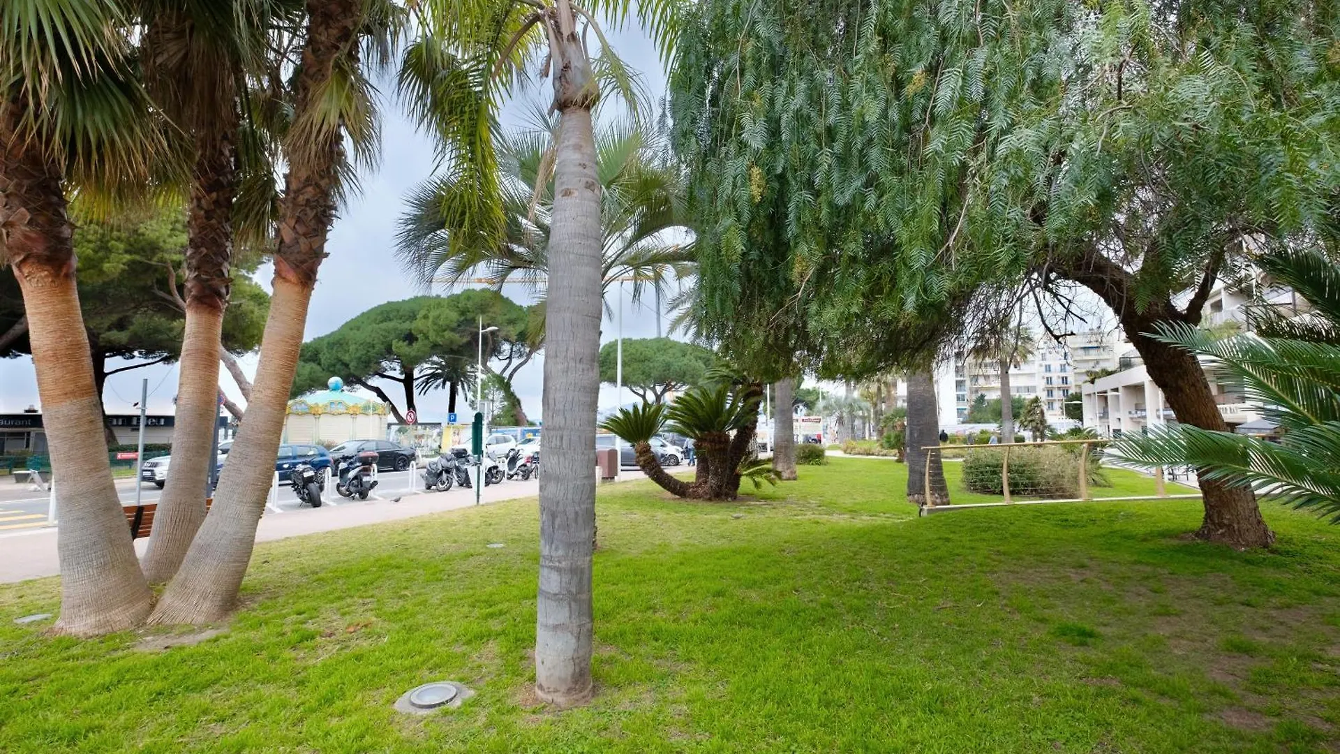 Meuble De Tourisme 3P Avec Clim Apartment Antibes